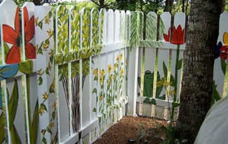 Wood Fences Vinyl fencing is more thrilling